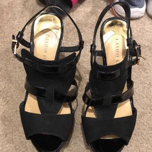 BRAND NEW  black Gianni Bini heels